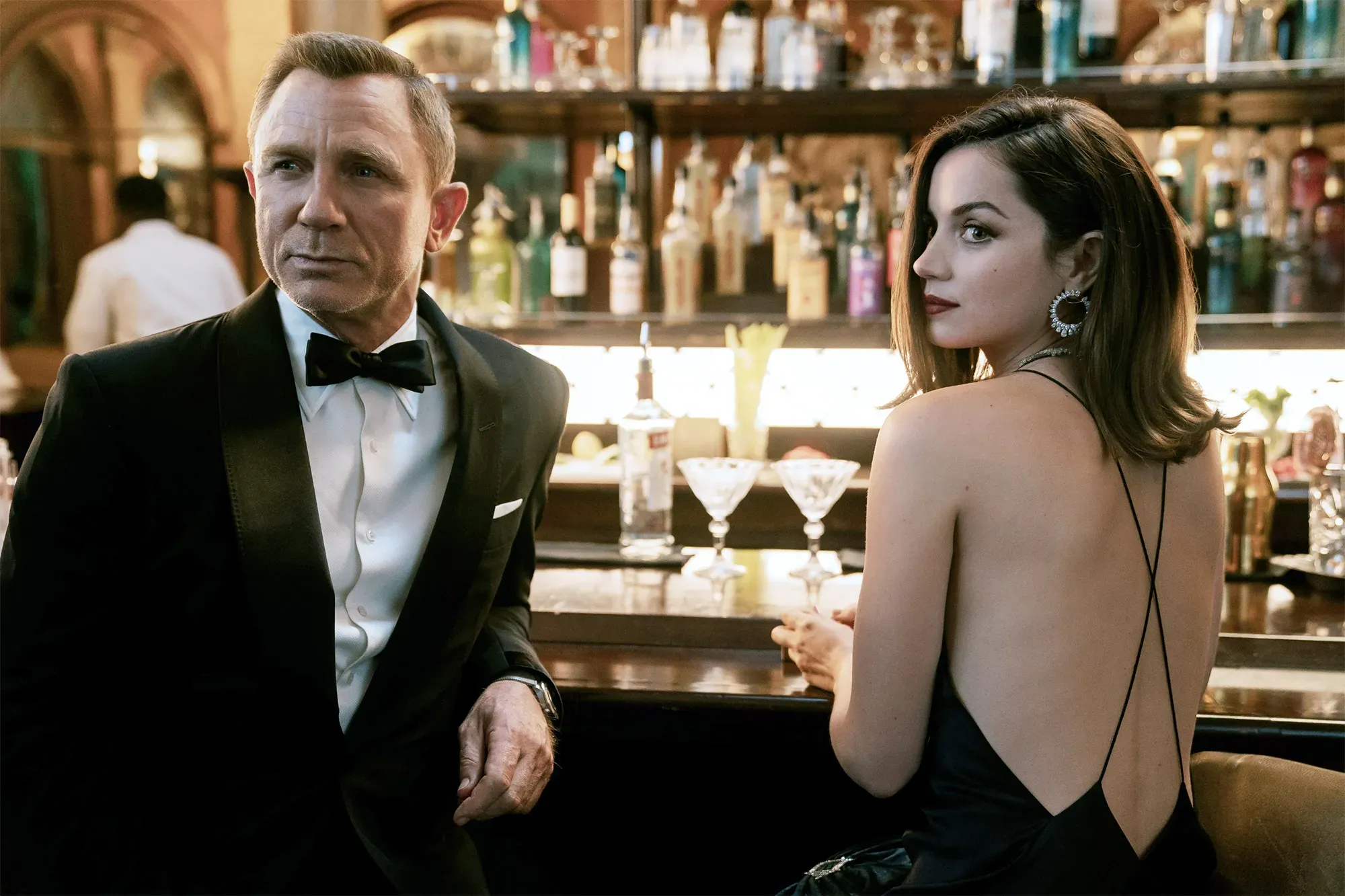 The regular newsletter returns with quick thoughts on James Bond and a fistful of other films
