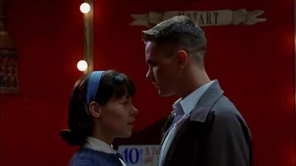 The Hip Pocket #32: DOGFIGHT