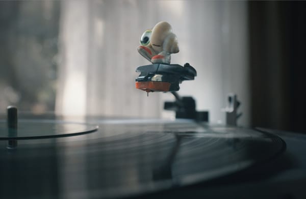 Our Friday Free-For-All features a sweet seashell and some animated Quick Bites